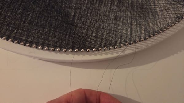 Que faire si le fil casse pendant un string art